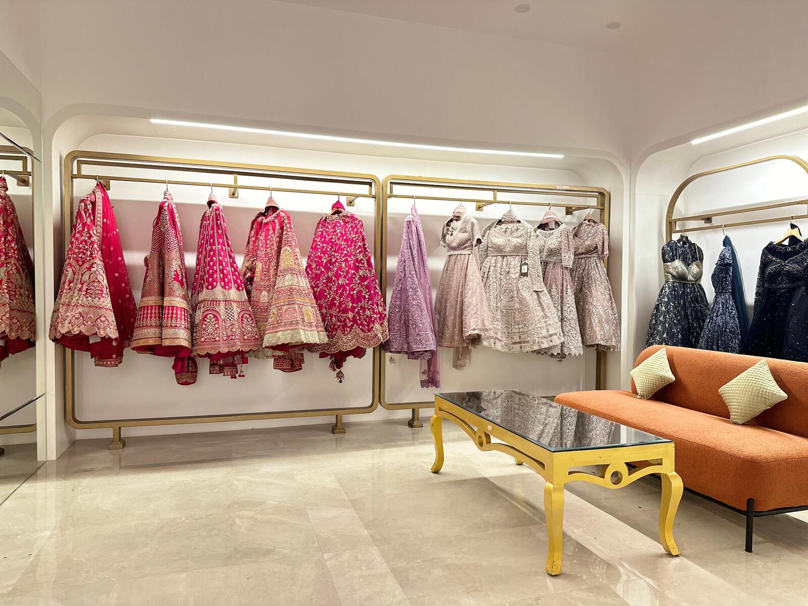 Manyavar Santacruz