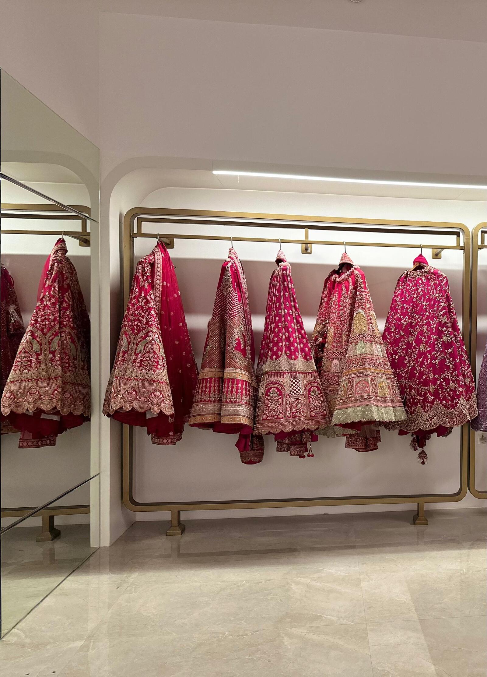 Manyavar Santacruz